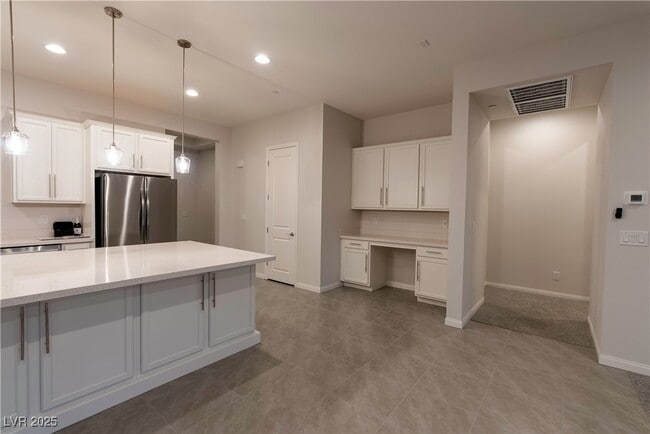 Building Photo - 11658 Hatchling Ave