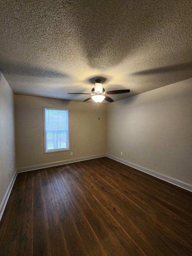 Building Photo - Arden Rental