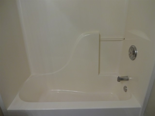 Building Photo - 3041 Lake Park Trl