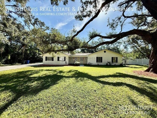 Primary Photo - 15611 Walden Ave