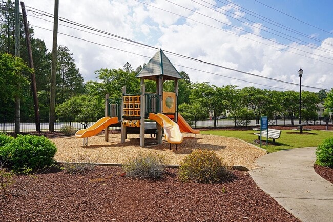 Building Photo - AVAILABLE NOW!-BUNGALOW STYLE HOME IN MORRISVILLE