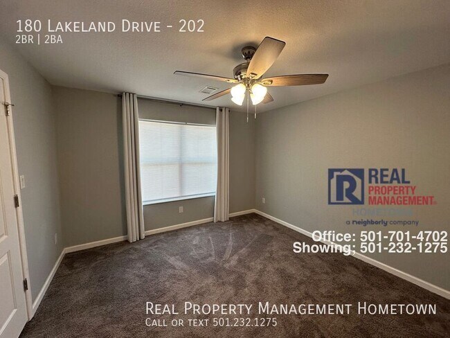 Building Photo - 180 Lakeland Dr