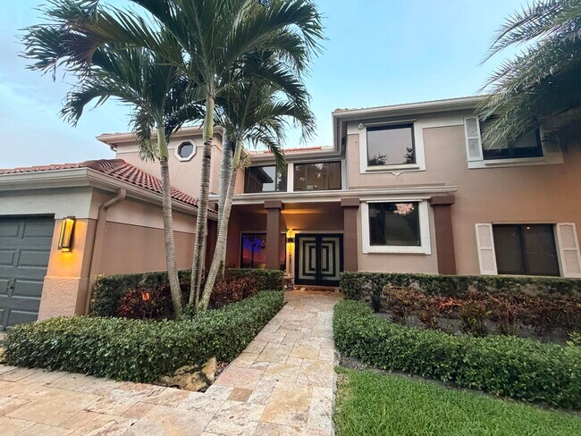Building Photo - 3041 Perriwinkle Cir