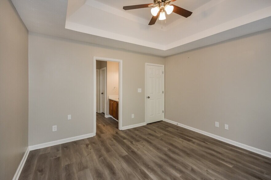Building Photo - 729 Wood Bend Ct