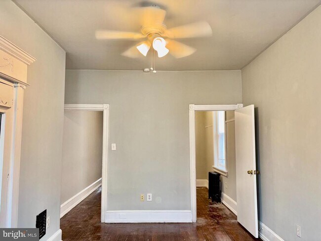 Building Photo - 630 S 51st St