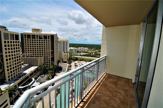 Building Photo - 9055 SW 73rd Ct