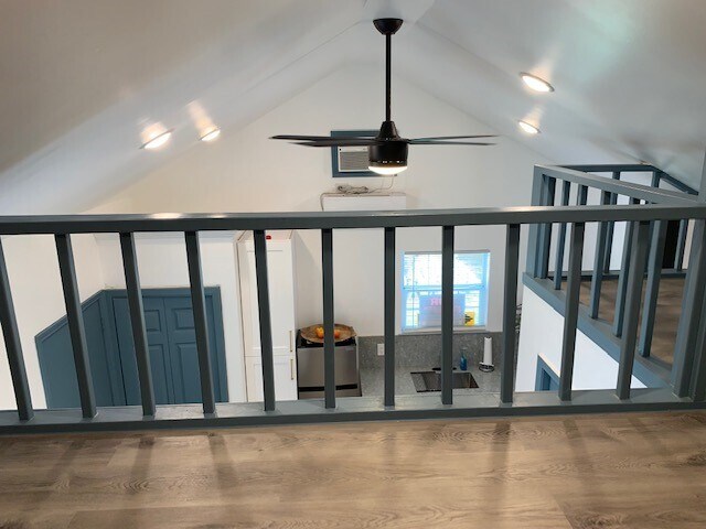 Building Photo - 710 Twin Oaks St