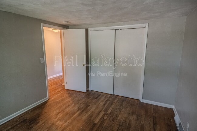 Building Photo - 436 Lamplighter Ln