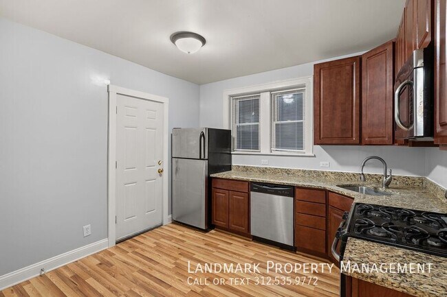 Building Photo - 4144 N Mozart St