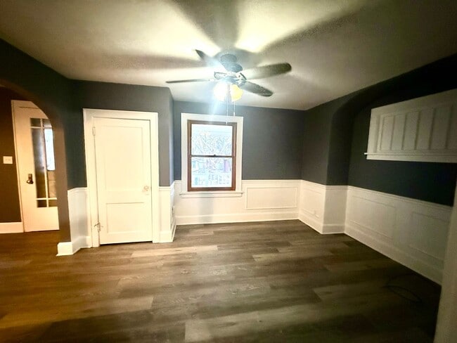 Building Photo - Three bedroom two bathroom home for rent