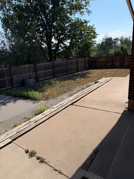 Building Photo - 3620 W Linvale Pl
