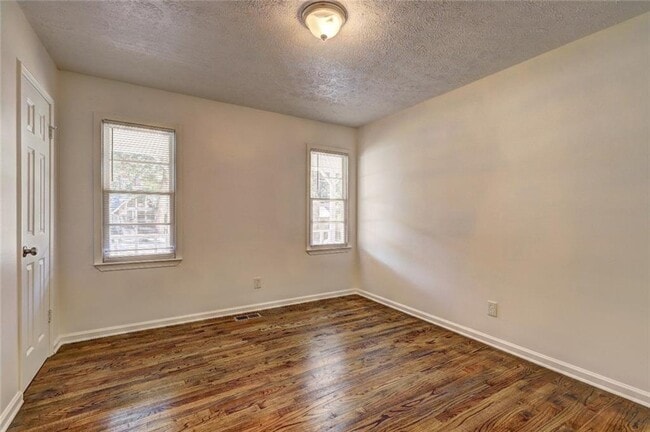 Building Photo - 4090 Knotty Oak Trail