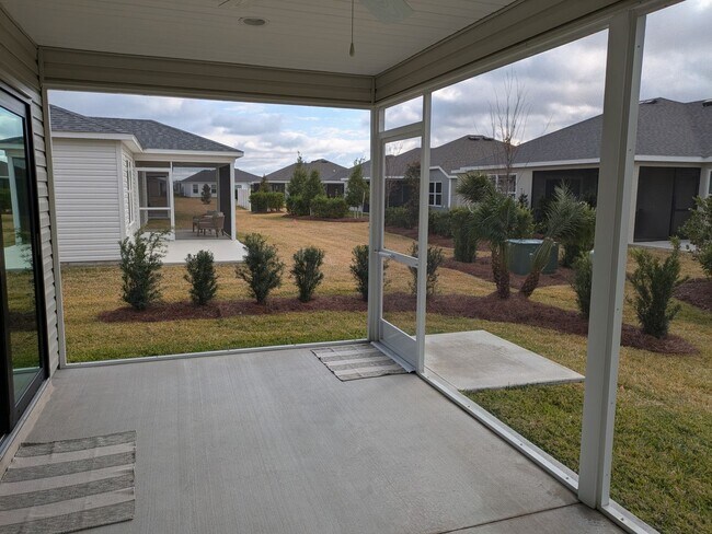 Building Photo - 1750 Debellis Ln