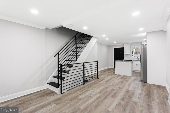 Building Photo - 1847 Gerritt St