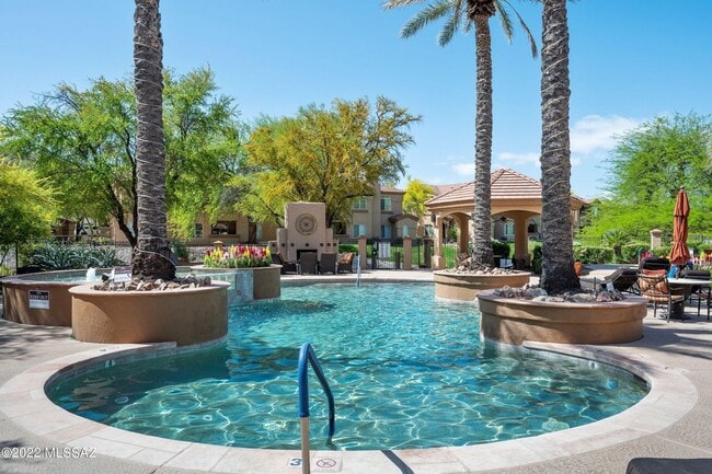 Building Photo - NICELY FURNISHED 2 BED/2 BA CONDO AT SUNRI...