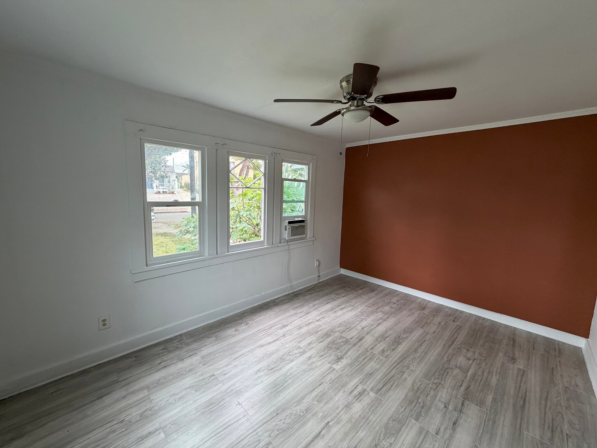 Building Photo - 3172 Glenmanor Pl