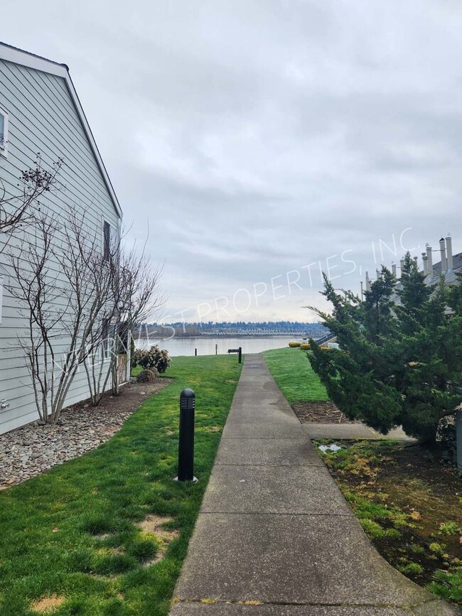 Building Photo - 153 N Hayden Bay Dr
