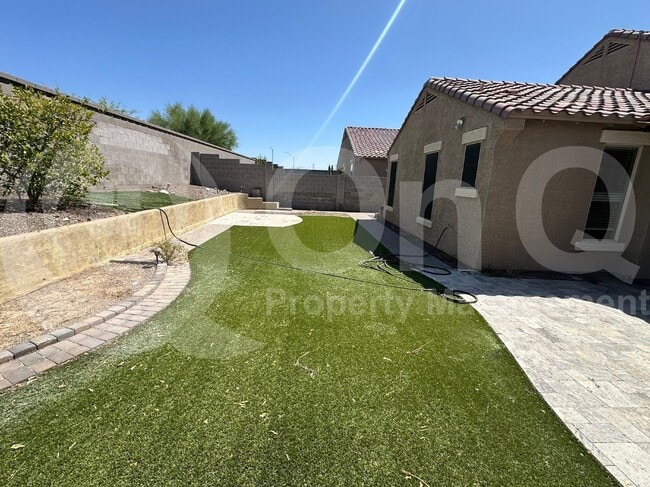 Building Photo - 25223 N 107th Dr