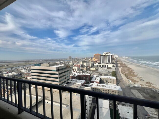 Building Photo - 3851 Boardwalk