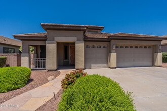 Building Photo - 1302 E Ebony Dr