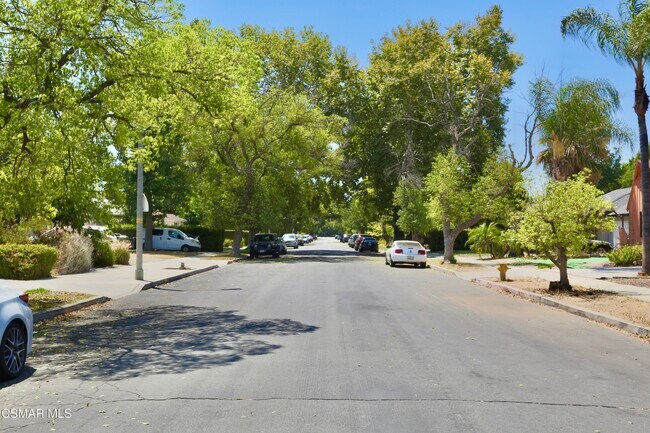 Building Photo - 6946 Texhoma Ave