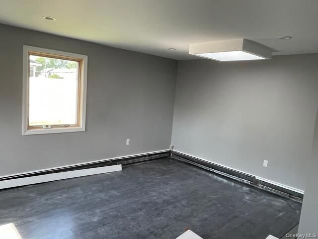 Building Photo - 2 Butler Ln
