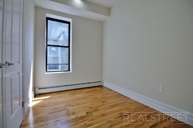 Building Photo - NEW Modern 3 Bed in Crown Heights