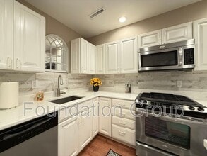 Building Photo - 3417 122nd Pl NE