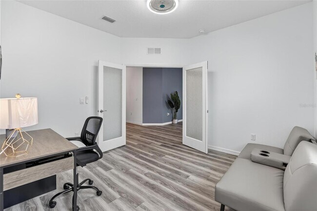 Building Photo - 4027 Westwood Flds Lp