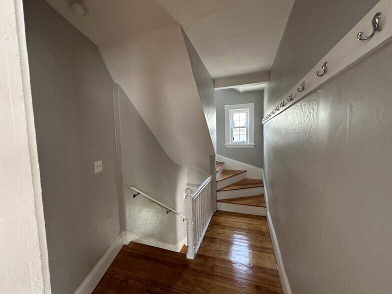 Building Photo - 135 Nonantum St