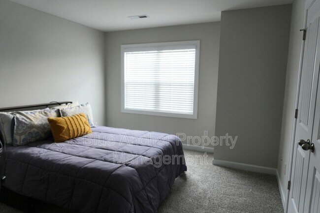 Building Photo - 206 Browns Ferry Rd