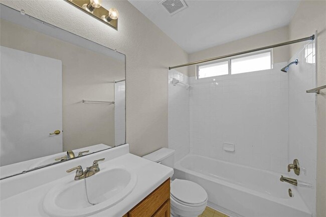 Building Photo - 5509 Bentsen Ln