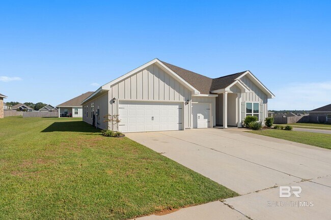 Building Photo - 21121 Yosemite Blvd