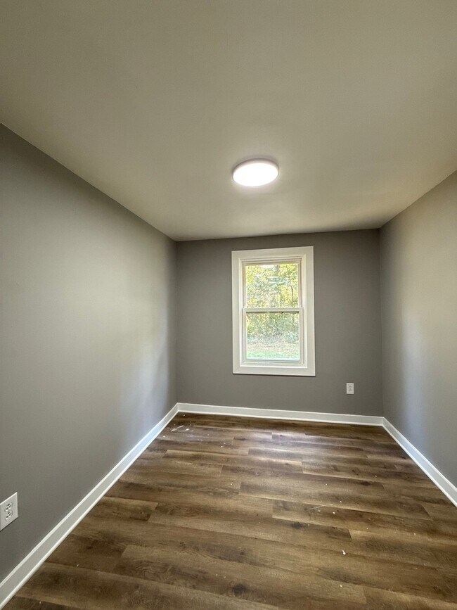 Building Photo - 71 Adkins Cir