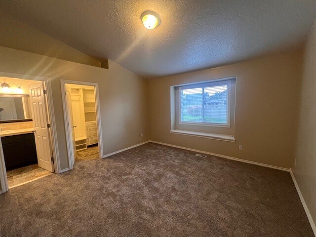 Building Photo - 5435 N Vercelli Way