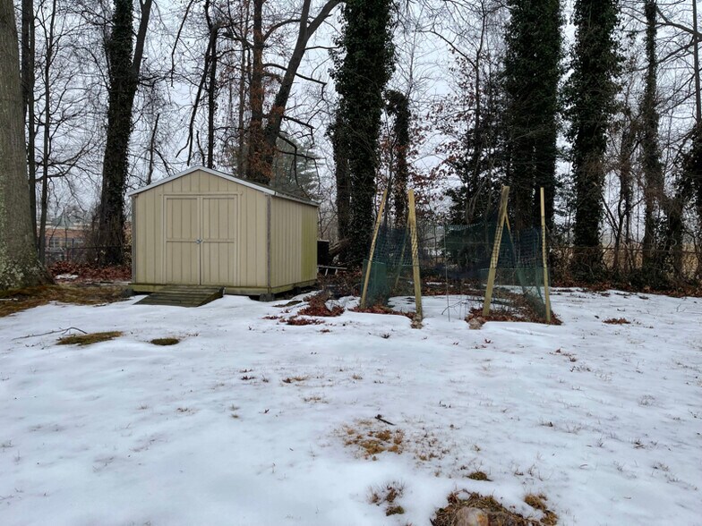 Building Photo - 6204 Greeley Blvd