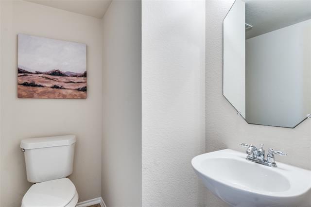 Building Photo - 2600 Spencer Cir