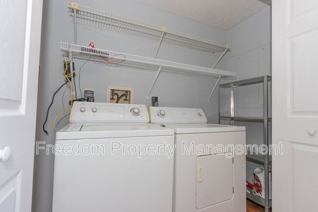 Building Photo - 4686 Hercules Ln