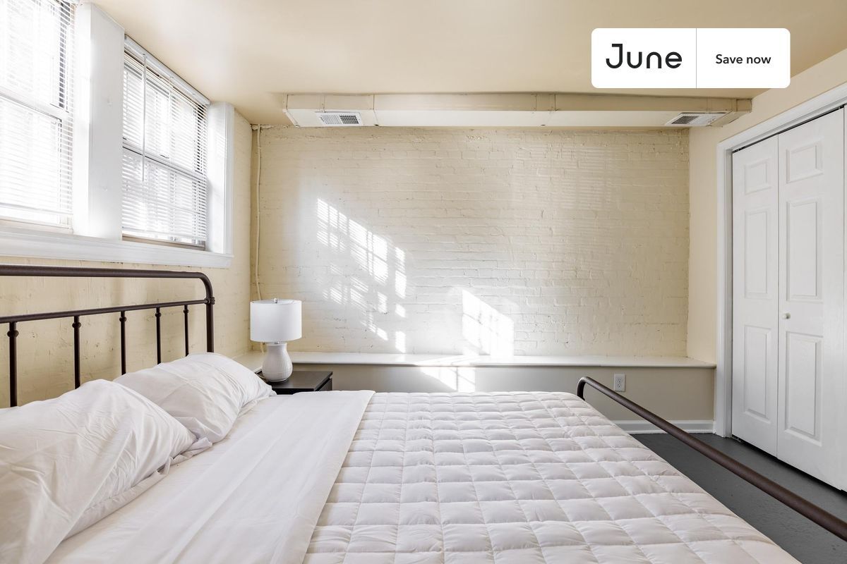 Building Photo - 1811 S Street NorthWest