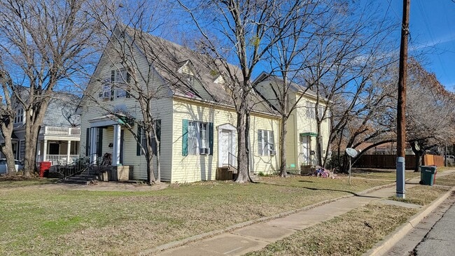 Building Photo - Charming 1-Bedroom Apartment in Sherman!
