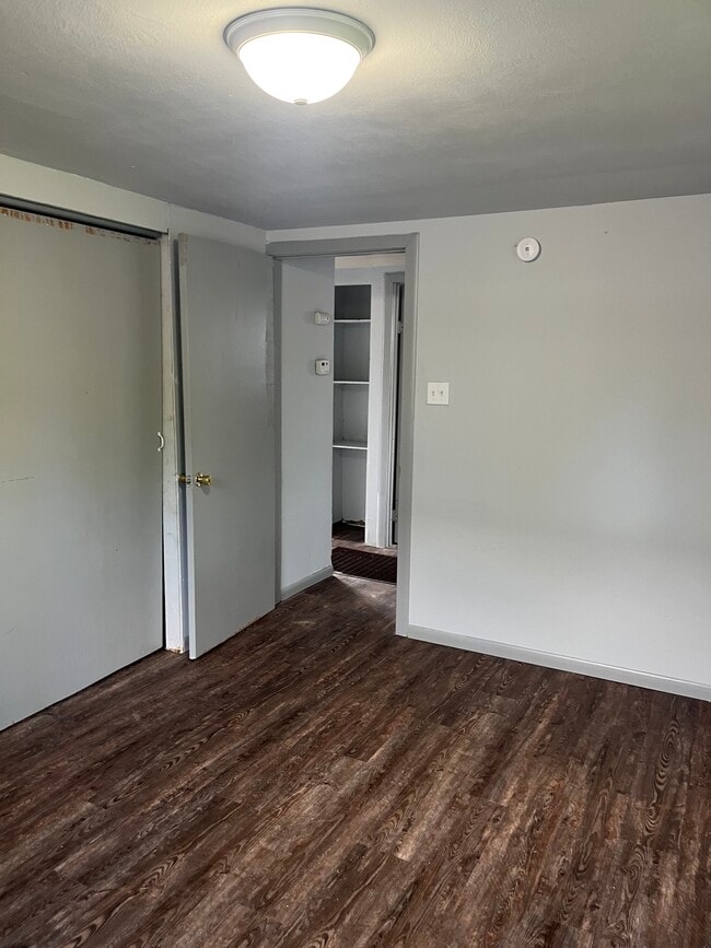 Building Photo - 319 Pennsylvania-