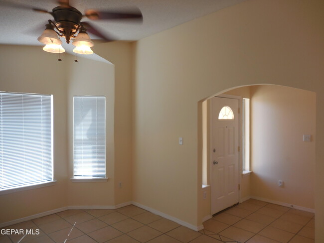 Building Photo - 12757 Tierra Monje Ln