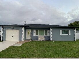 Building Photo - 11128 Median St