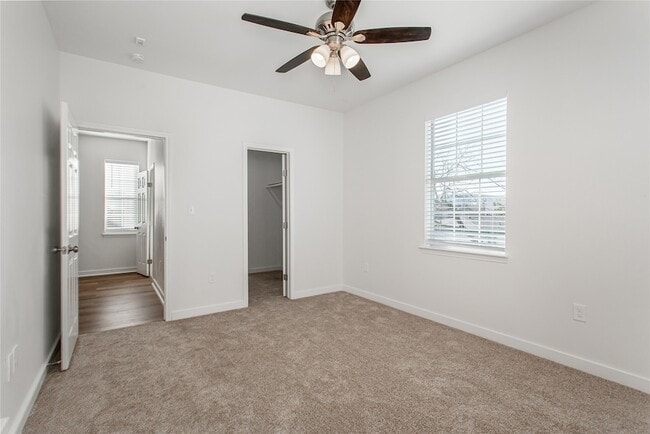 Building Photo - 4713 Virginia Ave