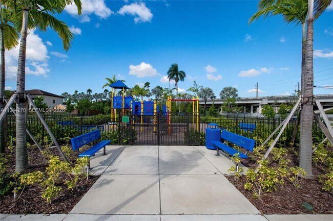 Building Photo - 24985 SW 107th Ct