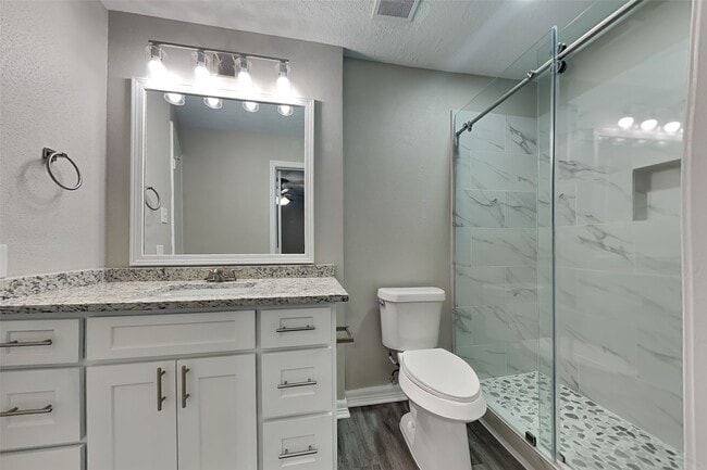 Building Photo - 12015 Woolford Dr