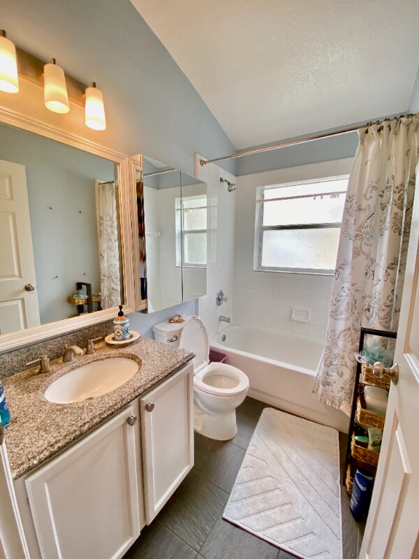 Building Photo - 10121 Somersby Dr