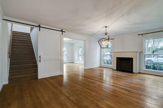 Building Photo - 6601 Brompton Rd