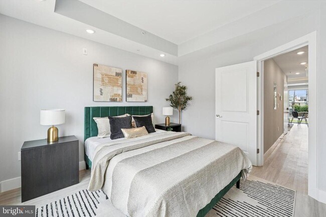 Building Photo - 2401 N 2nd St