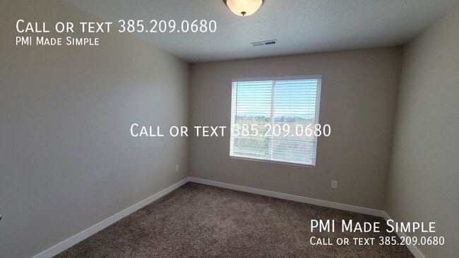 Building Photo - 328 Grassland Dr